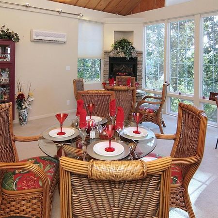 Inn At Harbour Ridge Bed And Breakfast Osage Beach Bagian luar foto