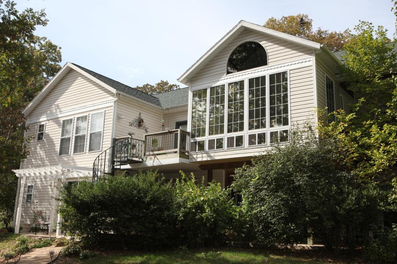 Inn At Harbour Ridge Bed And Breakfast Osage Beach Bagian luar foto