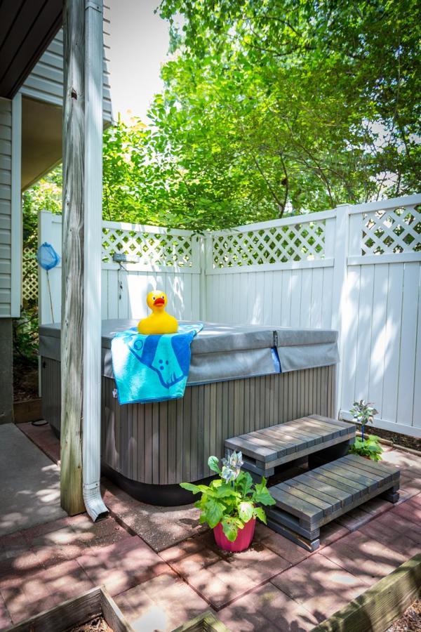 Inn At Harbour Ridge Bed And Breakfast Osage Beach Bagian luar foto