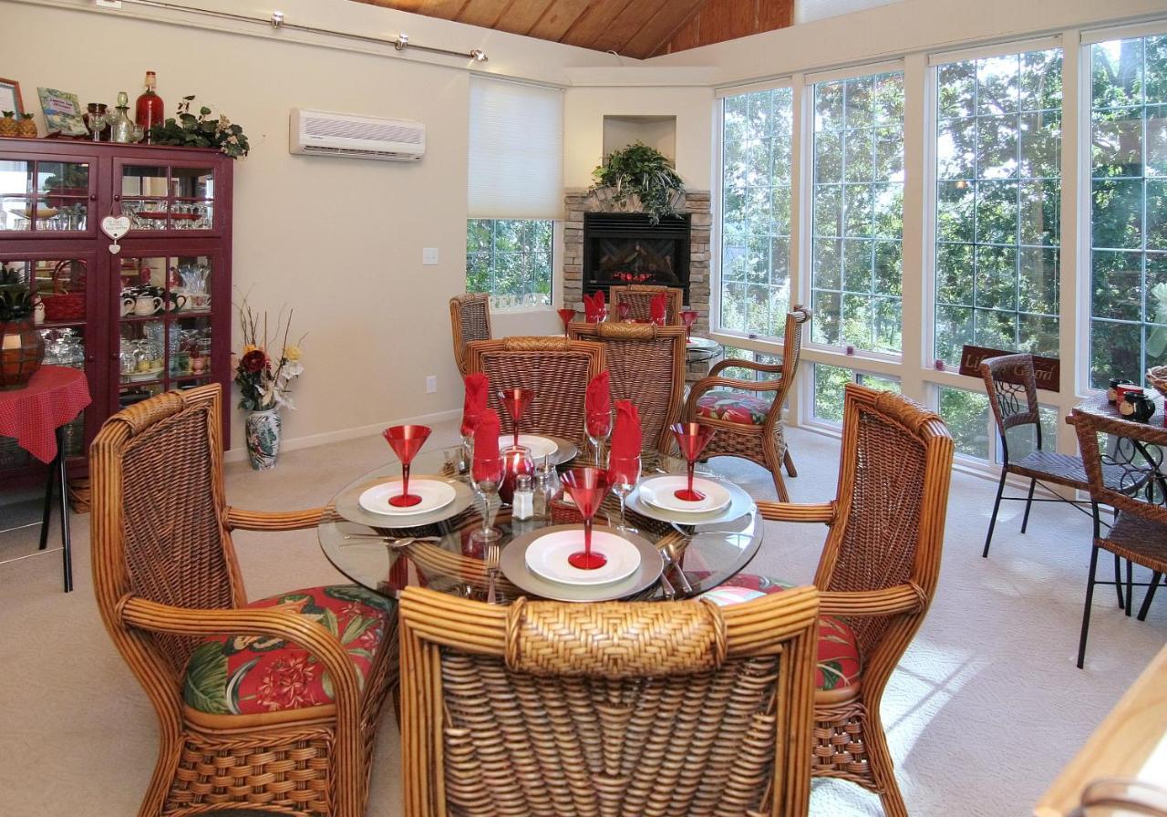 Inn At Harbour Ridge Bed And Breakfast Osage Beach Bagian luar foto