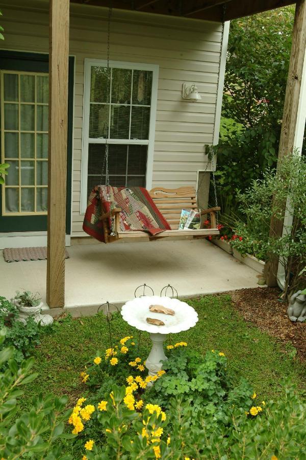 Inn At Harbour Ridge Bed And Breakfast Osage Beach Bagian luar foto