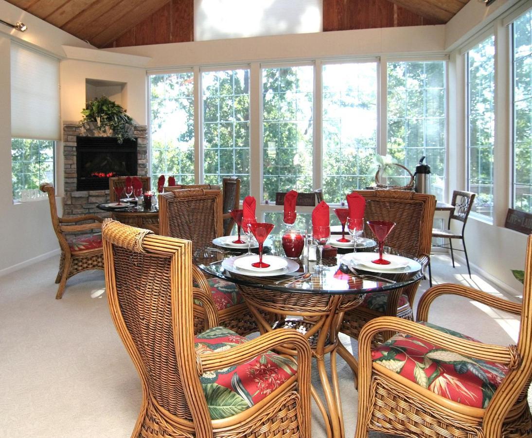 Inn At Harbour Ridge Bed And Breakfast Osage Beach Bagian luar foto